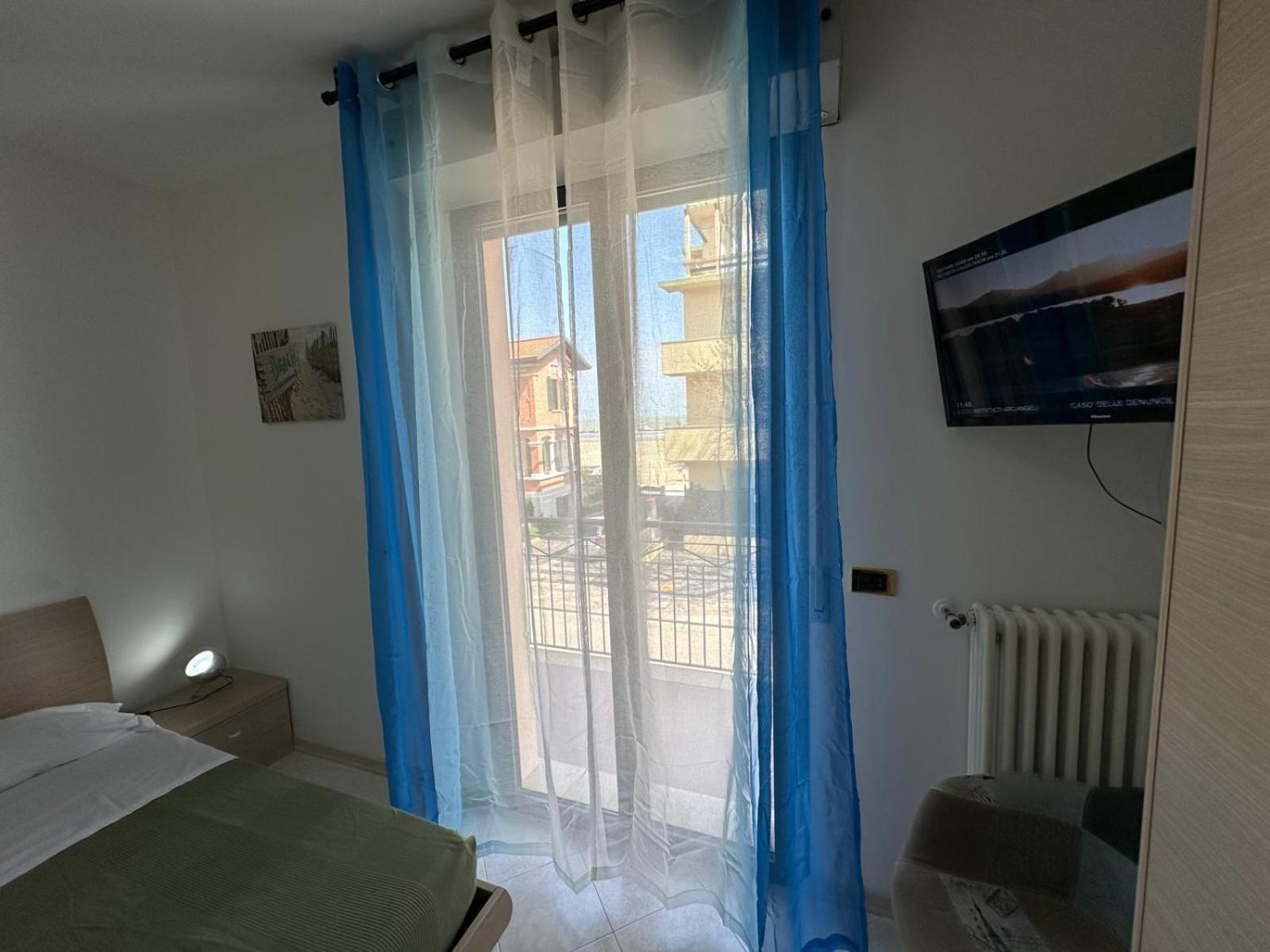 Beach House Holiday Apartments Rimini Kültér fotó
